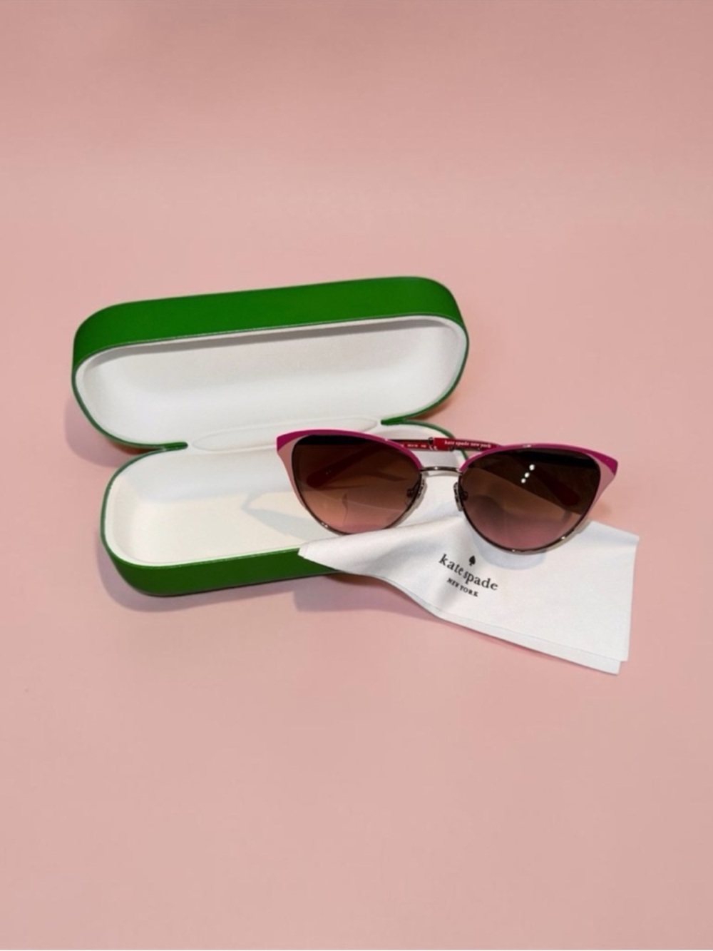 Kate Spade NWT Fuchsia Cat-Eye Sunglasses